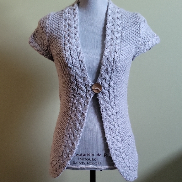 Anthropologie Sweaters - Anthropologie Kenji Short Sleeve Knit Sweater
